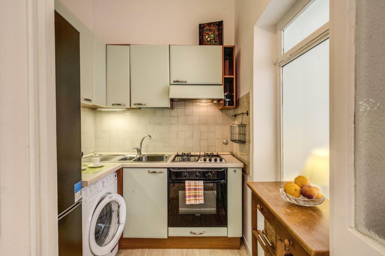 Guesthouse O Affittacamere Casa Fienaroli 2 Rzym Zewnętrze zdjęcie